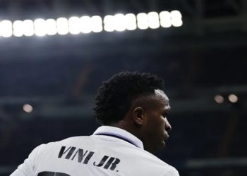 racismo contra vini jr