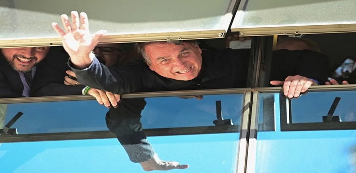 volta de bolsonaro ao brasil