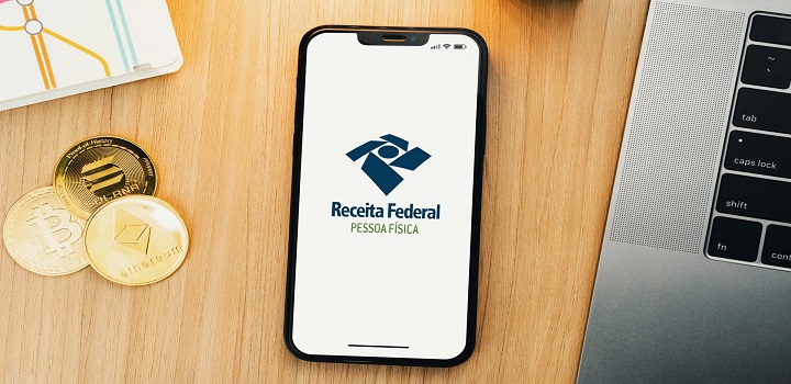 Trabalhadores com renda até R$ 5 mil já recebem mensagens oficiais sobre a nova tabela do IR; saiba como conferir e evitar golpes.