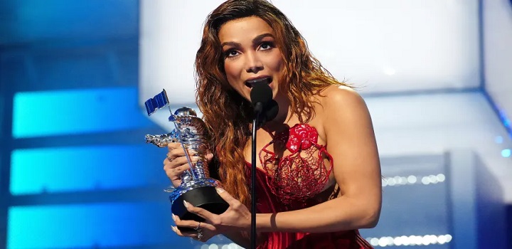 anitta deixa gravadora warner