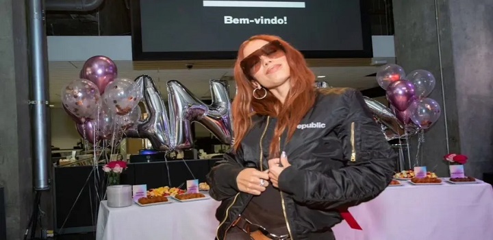nova gravadora de anitta