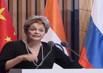 DILMA PRESIDENTE DO BANCO BRICS