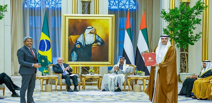 Viagem de Lula aos Emirados Arabes Unidos