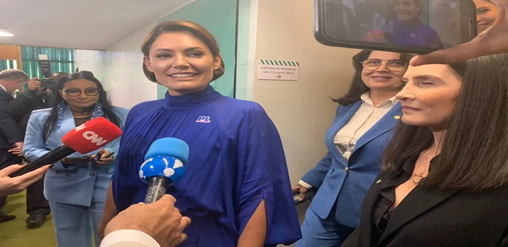 Michelle Bolsonaro confirma pacote de joias