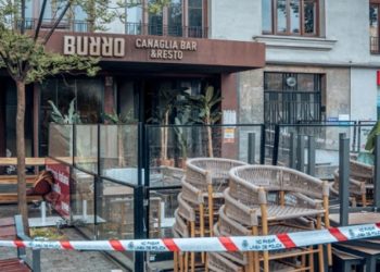 INCENDIO EM PIZZARIA MATA 2 NA ESPANHA
