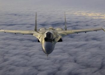 A Rússia anunciou, nesta terça-feira, que enviou um dos seus aviões interceptores ao Mar Báltico para evitar que dois bombardeiros americanos se aproximassem de sua fronteira.