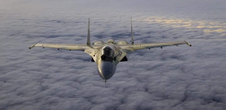 A Rússia anunciou, nesta terça-feira, que enviou um dos seus aviões interceptores ao Mar Báltico para evitar que dois bombardeiros americanos se aproximassem de sua fronteira.