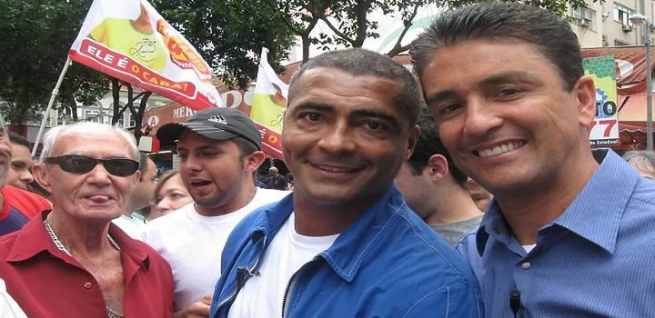 bebeto e romário brigam na política