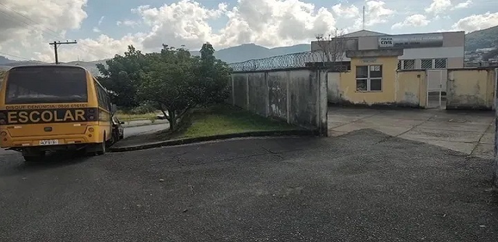 Mães notaram comportamento diferente de crianças após 'remédio' dado por professora em creche de MG