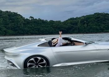 CARRO ESPORTIVO QUE ANDA NA ÁGUA
