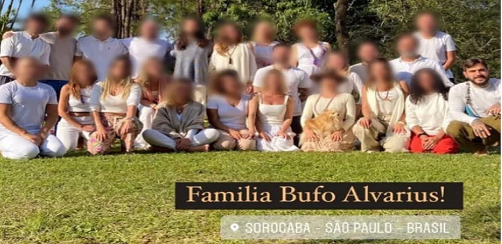 Participantes de rituais acusam grupo xamânico de aplicar veneno de sapo proibido no Brasil sem aviso
