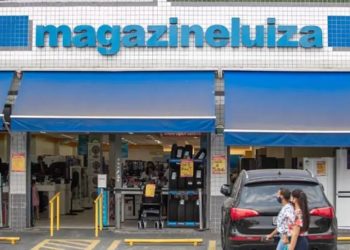 magazine luiza registra prejuizo
