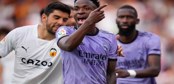 vinicius jr sofre racismo na Espanha