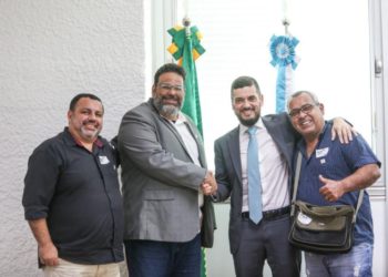 Auxílio Educação e Saúde da Uenf: ato do governador em exercício do Rodrigo Bacellar que autoriza pagamento