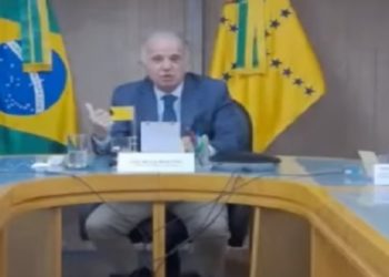 ministro da defesa josé mucio