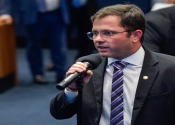 Sérgio Fernandes - Empresa acusada de atrasar pagamentos de funcionários tenta cercear direito de fiscalização de deputado no Rio