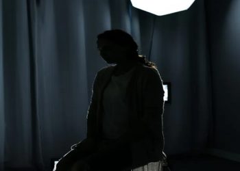 Promotor do Paraná descumpre 101 vezes medida protetiva concedida à ex-mulher: 'Não tenho mais vida social', diz ela
