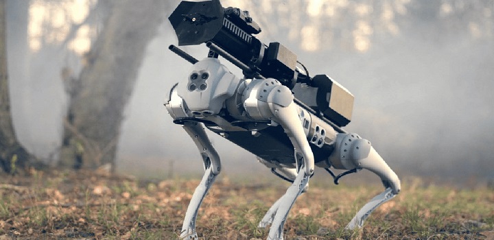 cão robô com lança chamas