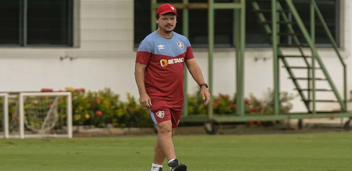 FERNANDO DINIZ É O TECNICO DA SELEÇÃO