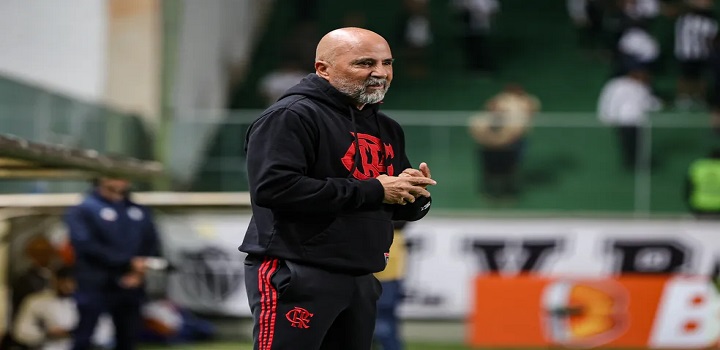 FLAMENGO MANTÉM SAMPAOLI