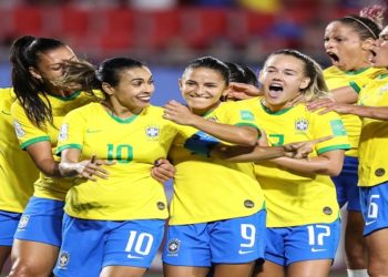 expediente durante a copa do mundo de futebol feminino