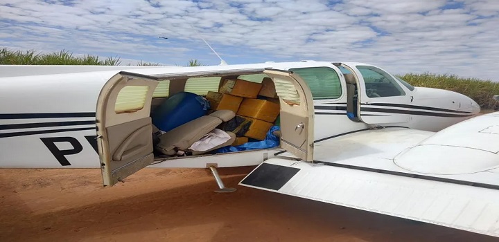 FAB: Avião com carga de cocaína avaliada em R$ 12 milhões