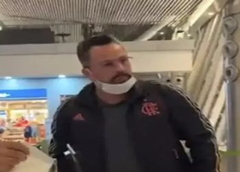 senador que brigou em aeroporto