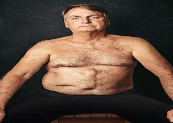 FOTO DE BOLSONARO SEM CAMISA