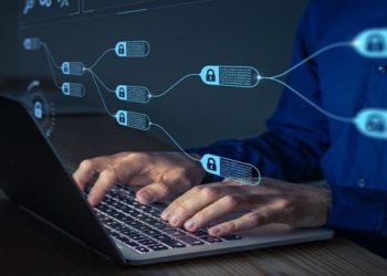 Governo considera cobrar ‘taxa de cibersegurança’ de quem usa a internet