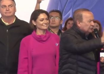 Michelle reclama de presença de Bolsonaro em evento do PL Mulher