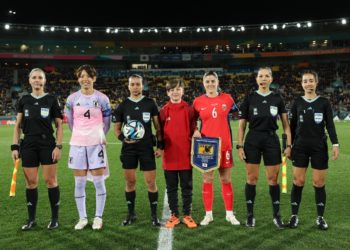 O quarteto de arbitragem formado por brasileiras que se destacou na última Copa do Mundo,.