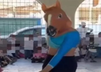Após apresentação de 'Cavalo Tarado' em escola municipal, prefeitura do Rio abre sindicância