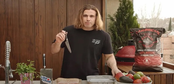 Filho de ator, chef, YouTuber e assassino: quem é o espanhol preso por matar e desmembrar homem na Tailândia