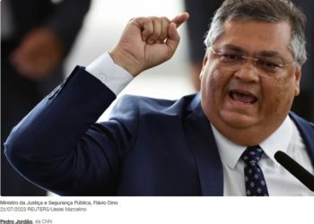 Dino assina demissão de 3 agentes da PRF que participaram da morte de Genivaldo Santos