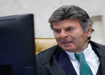 Ministro do STF suspende lei que cria Dia do Patriota em Porto Alegre
