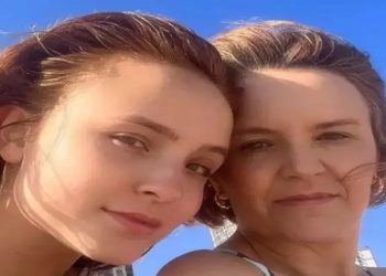 "Família Macumbeira": mãe de Larissa Manoela comete intolerância religiosa