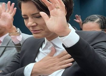 Michelle diz que ações de Bolsonaro foram feitas pela 'misericórdia de Deus'