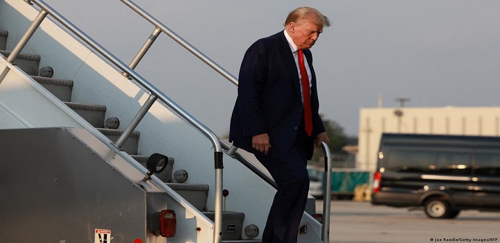 Trump chega em Atlanta para se apresentar à Justiça