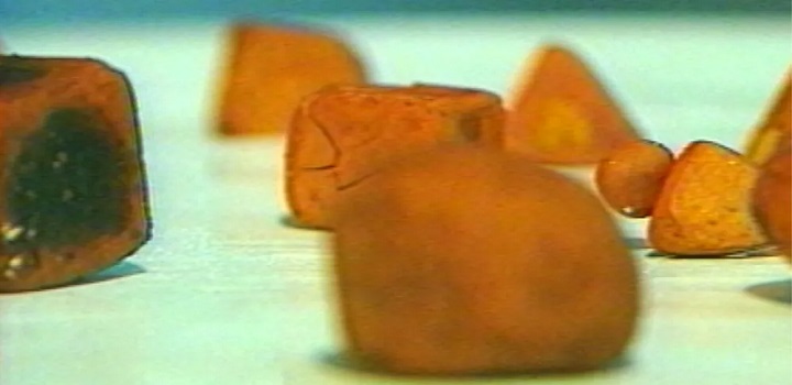 ROUBO DE PEDRAS DE BOI