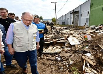 Governo federal anuncia R$ 741 milhões em recursos para cidades atingidas por ciclone no RS