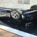 Carro caiu 'capotado' dentro de piscina em Guarujá (SP)