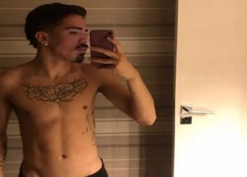 Garoto de programa preso por matar arquiteto fez selfie no espelho da casa da vítima após matá-la, diz polícia