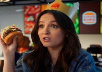 Larissa Manoela em nova campanha do Burger King