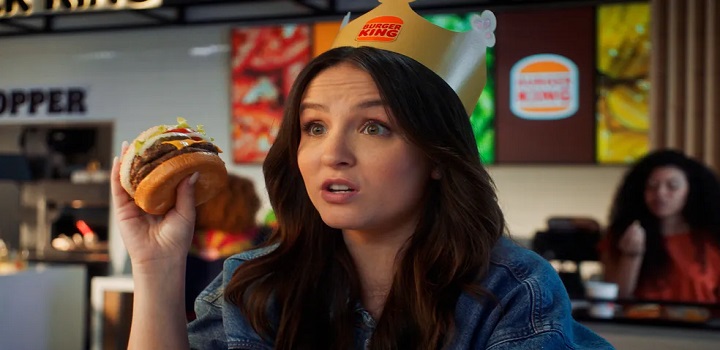 Larissa Manoela em nova campanha do Burger King