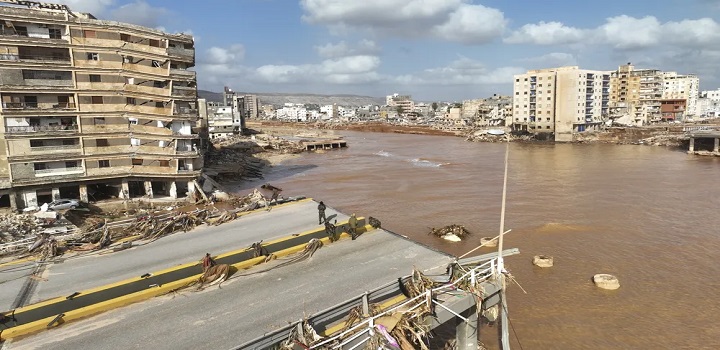 tempestade na libia