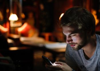 O Brasil é um dos cinco países do mundo que mais utiliza o celular