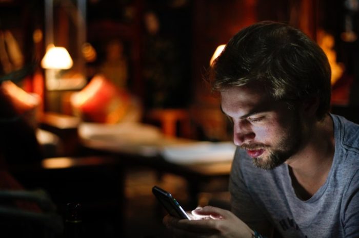 O Brasil é um dos cinco países do mundo que mais utiliza o celular