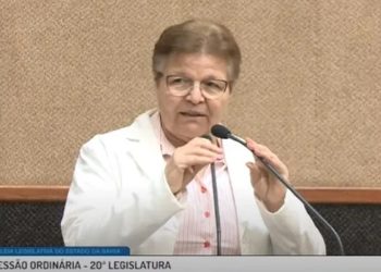 Deputada estadual branca da Bahia diz em discurso que tem 'orgulho de ser preta'; veja