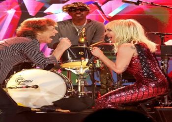 Lady Gaga e The Rolling Stones cantam ao vivo 'Sweet Sounds of Heaven' pela primeira vez
