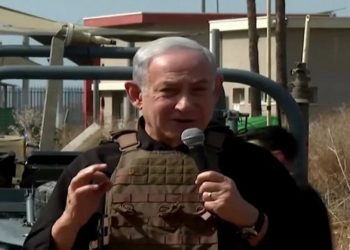 Netanyahu diz que está em 'batalha dupla' contra Hezbollah e Hamas; vídeo